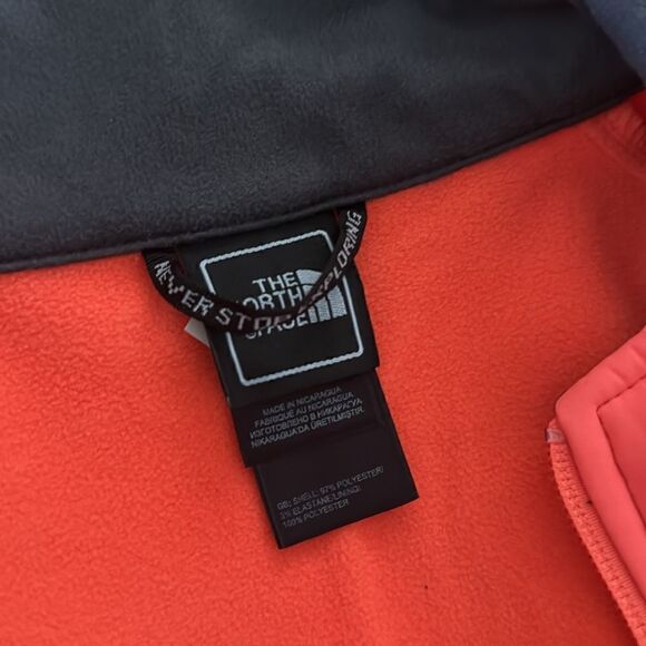 The north face jacket EUC - Picture 8 of 9